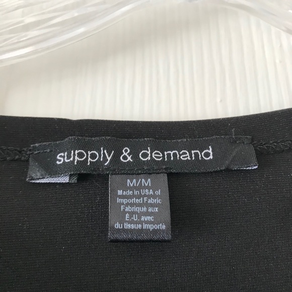 Supply and Demand Black and White women’s top - Picture 2 of 2